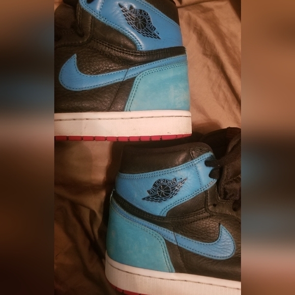 Nike Air Jordan 1 High OG UNC to Chicago Sneakers. Women Size 9.5. Boys Size 7.5 - Picture 5 of 12